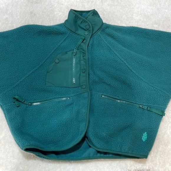 FP Movement Women's Hit the Slopes Fleece Colorblock Jacket - Picture 12 of 14